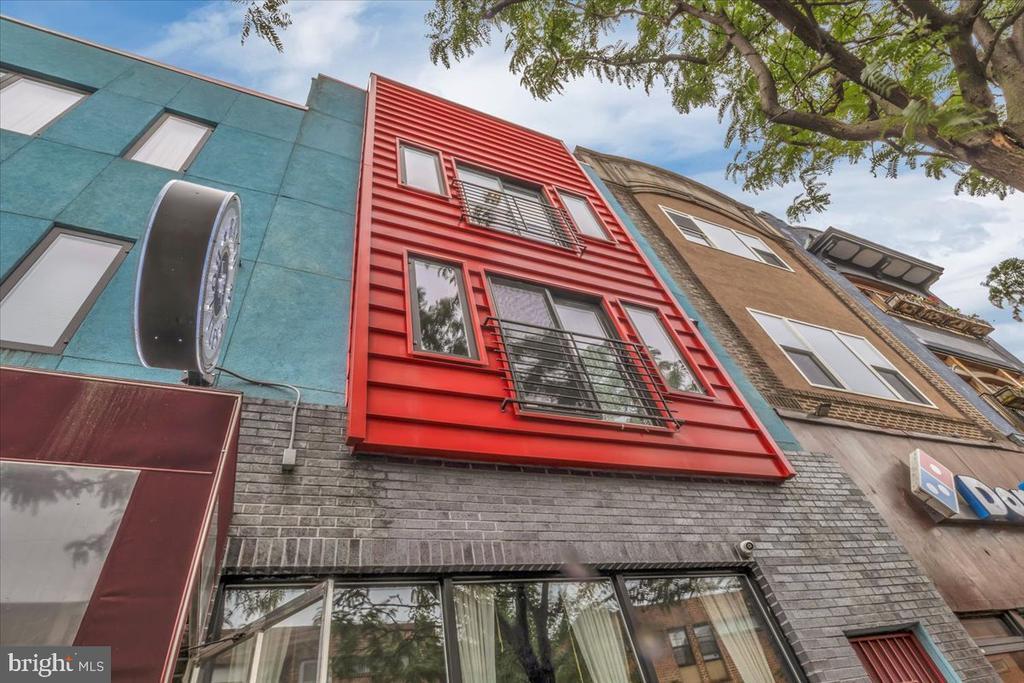714 South St in Philadelphia, PA - Building Photo