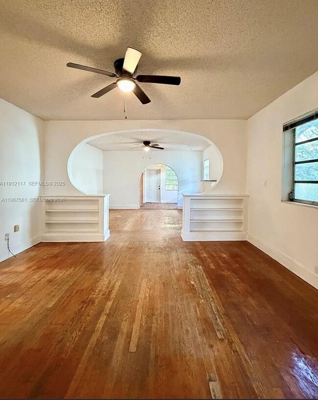 445 SW 24th Rd in Miami, FL - Building Photo - Building Photo