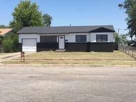 4015 Pinon Ave in Amarillo, TX - Building Photo