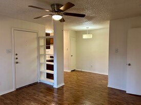 Sundance in Austin, TX - Building Photo