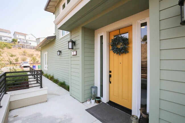 2 Sea Star Ct in Richmond, CA - Building Photo - Building Photo