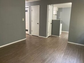 226 SE 101st Rd in Warrensburg, MO - Building Photo - Building Photo