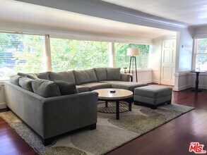 1572 N Beverly Glen Blvd in Los Angeles, CA - Building Photo - Building Photo