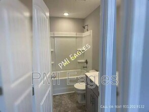 235 Woodland Vly Ln in Clarksville, TN - Building Photo - Building Photo