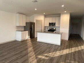 7826 Sleek Flock Ln in Arcola, TX - Building Photo - Building Photo