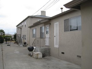 4462-4468 Illinois St in San Diego, CA - Building Photo - Building Photo