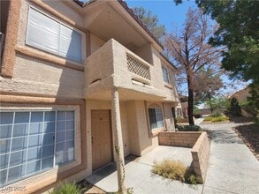 1608 N Torrey Pines Dr in Las Vegas, NV - Building Photo - Building Photo