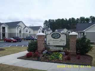 Heatherton Park in Jacksonville, NC - Building Photo