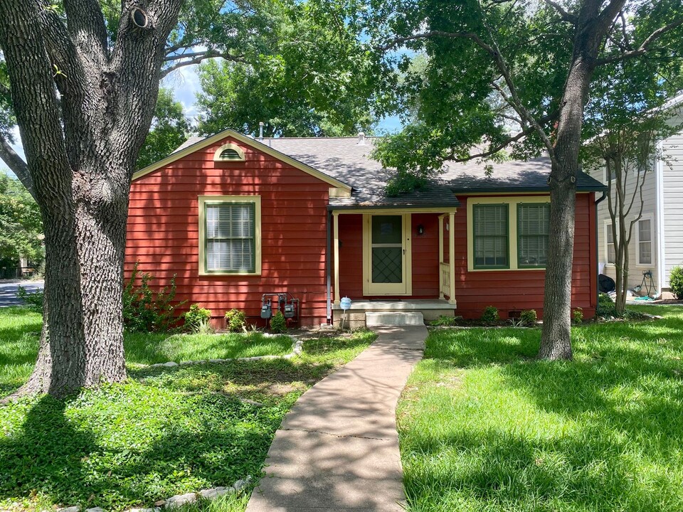 3200 Glenview Ave, Unit Glenview in Austin, TX - Building Photo