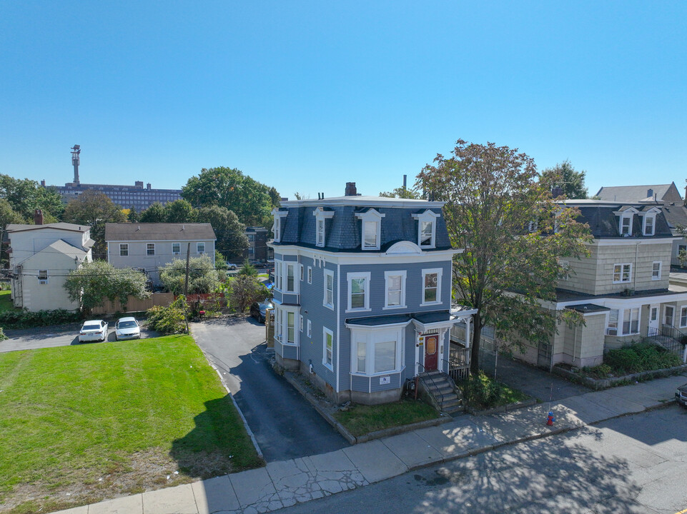 340 Haverhill St in Lawrence, MA - Building Photo