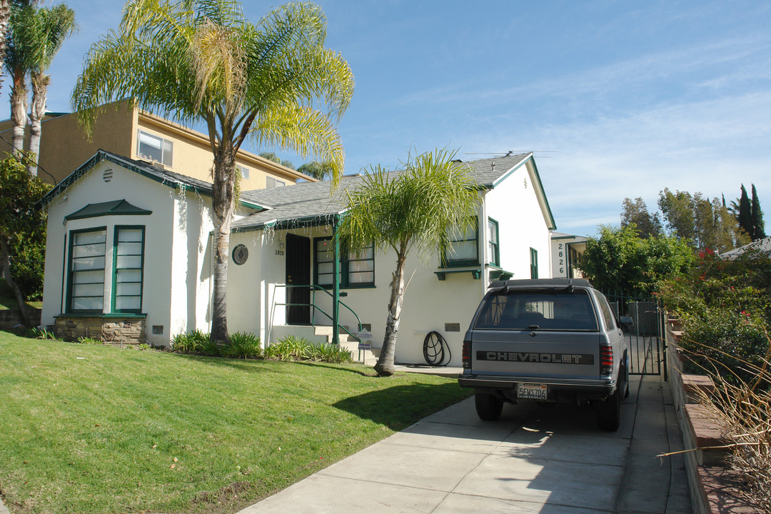 2826-2828 Avenel St in Los Angeles, CA - Building Photo