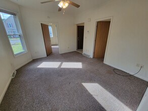 2530 W 2nd St in Duluth, MN - Building Photo - Building Photo
