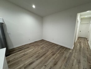 5375 N Pinecrest Ct in Bel Aire, KS - Building Photo - Building Photo