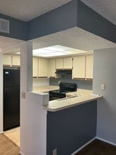 1530 SE Royal Green Cir in Port St. Lucie, FL - Building Photo - Building Photo