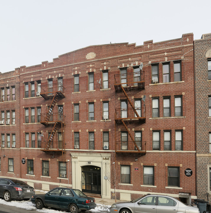 Jefferson Court in Brooklyn, NY - Building Photo