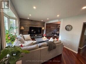 37 Coppermill Dr in Toronto, ON - Building Photo - Building Photo