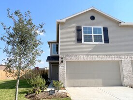 7002 Cedar Breeze Ct in Houston, TX - Building Photo