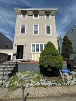 124 Winfield Ave in Jersey City, NJ - Building Photo