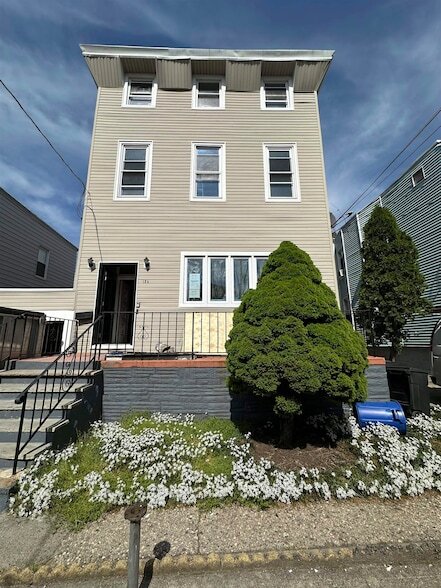 property at 124 Winfield Ave