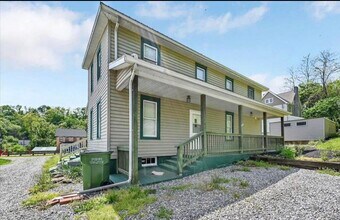 3312 Boose Rd in Glen Rock, PA - Foto de edificio - Building Photo