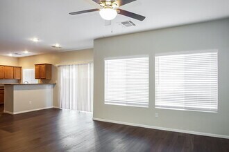 1238 Appaloosa Hills Ave in North Las Vegas, NV - Building Photo - Building Photo