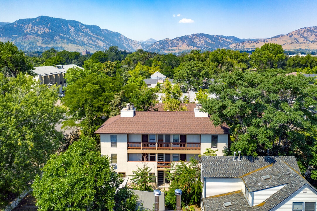 Goss Street Apartments in Boulder, CO - Foto de edificio