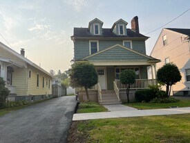1805 Baker Ave in Utica, NY - Building Photo