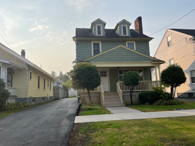 property at 1805 Baker Ave
