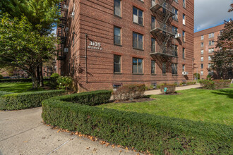 3105 Avenue V in Brooklyn, NY - Building Photo - Building Photo