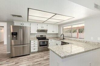 7841 N 33rd Dr in Phoenix, AZ - Building Photo - Building Photo