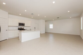 7068 W Indian Clover Way in Tucson, AZ - Building Photo - Building Photo
