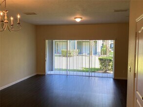 3451 Victoria Pines Dr in Orlando, FL - Building Photo - Building Photo