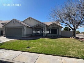 440 N Leoma Ln in Chandler, AZ - Building Photo