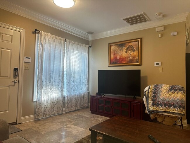 property at 1932 Honeysuckle Ln