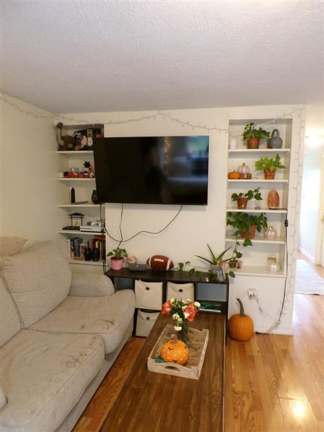 6 Cassidy Ln in Orono, ME - Building Photo - Building Photo