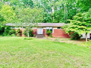 2534 Avalon Cir in Chattanooga, TN - Building Photo - Building Photo