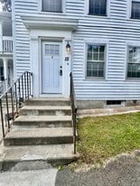 111 Rockwell St in Winchester, CT - Building Photo