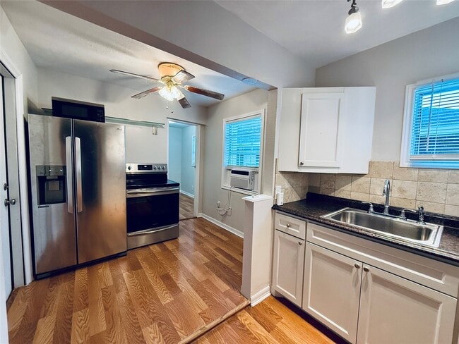 property at 3921 Woodleigh St