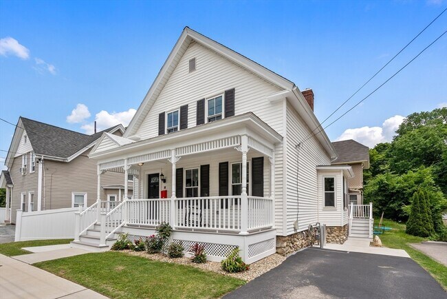 16 Devens St in Marlborough, MA - Building Photo - Building Photo