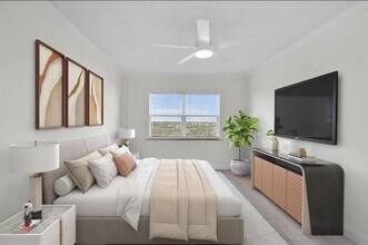 2555 NE 11th St in Fort Lauderdale, FL - Building Photo - Building Photo