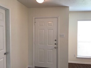 13049 Skyline Dr in Willis, TX - Building Photo - Building Photo