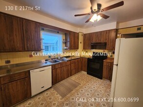 130 E 217th St in Euclid, OH - Building Photo - Building Photo