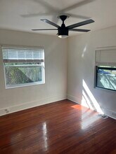 228 12th Ave N, Unit 230 12th Ave N in St. Petersburg, FL - Building Photo - Building Photo