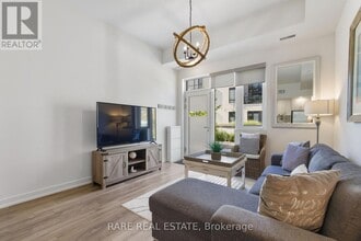 247 Broward Wy. in Innisfil, ON - Building Photo - Building Photo