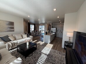 900 Tarragon Rd in Henderson, CO - Building Photo - Building Photo