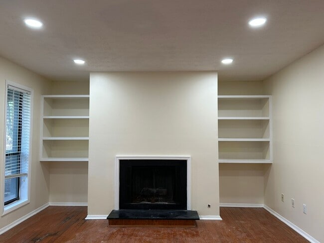 property at 608 Park Ridge Cir