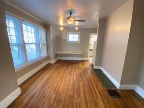 2103 Summit St in Columbus, OH - Building Photo - Building Photo