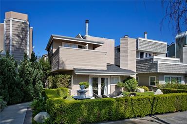 property at 507 1/2 Narcissus Ave