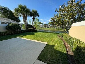 8363 Cozumel Ln in Wellington, FL - Building Photo - Building Photo
