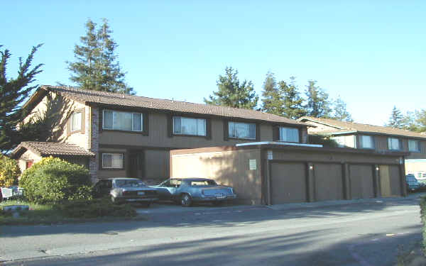 920 Civic Center Dr in Rohnert Park, CA - Building Photo - Building Photo